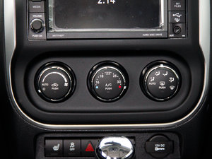 2014Ŀ 2.0L 򌾫Ӣ {{