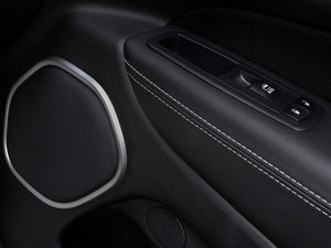 2014SRT8 6.4L п؅^(q)