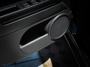 2014款2.0L 两驱运动版 前门储物空间