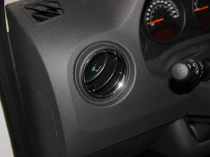 2014款2.4L 四驱蛇行珍藏版 空间座椅