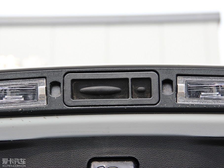 2014�����ɹ�(�M��) 2.4L ���A��