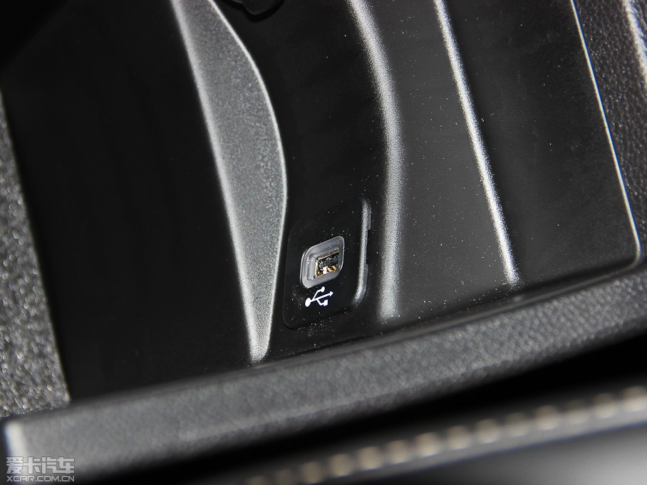 2014�����ɹ�(�M(j��n)��) 2.4L ���A��