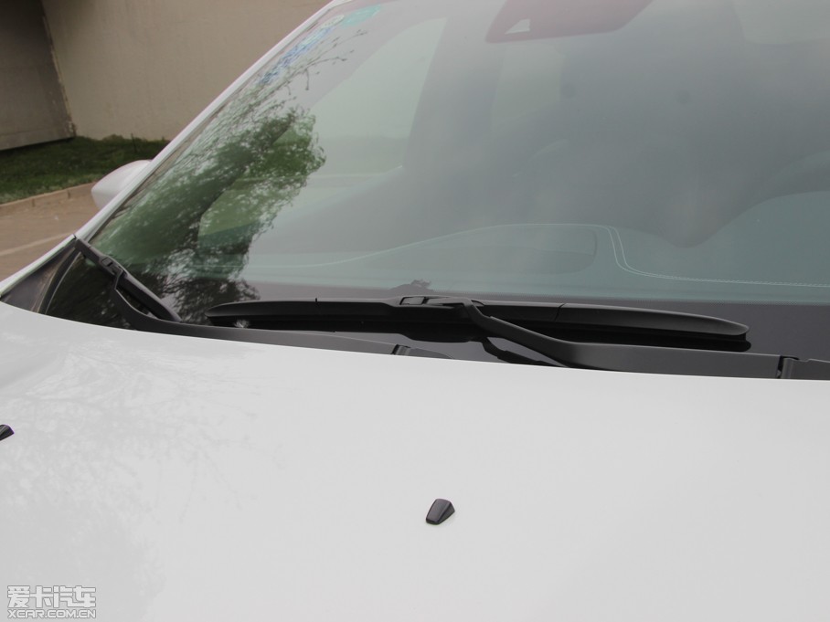 2014�����ɹ�(�M��) 2.4L ���J��