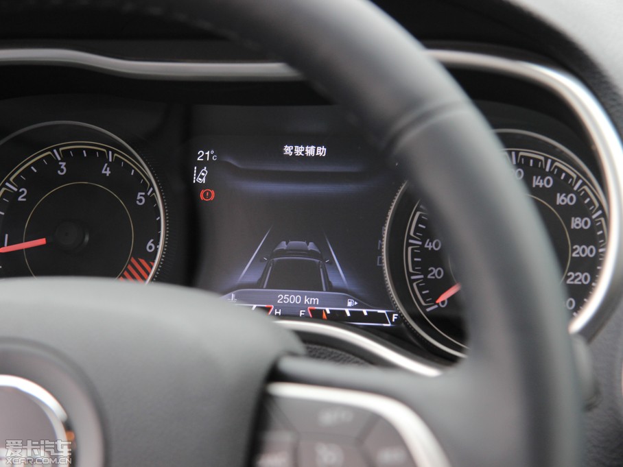 2014�����ɹ�(�M��) 2.4L ���J��