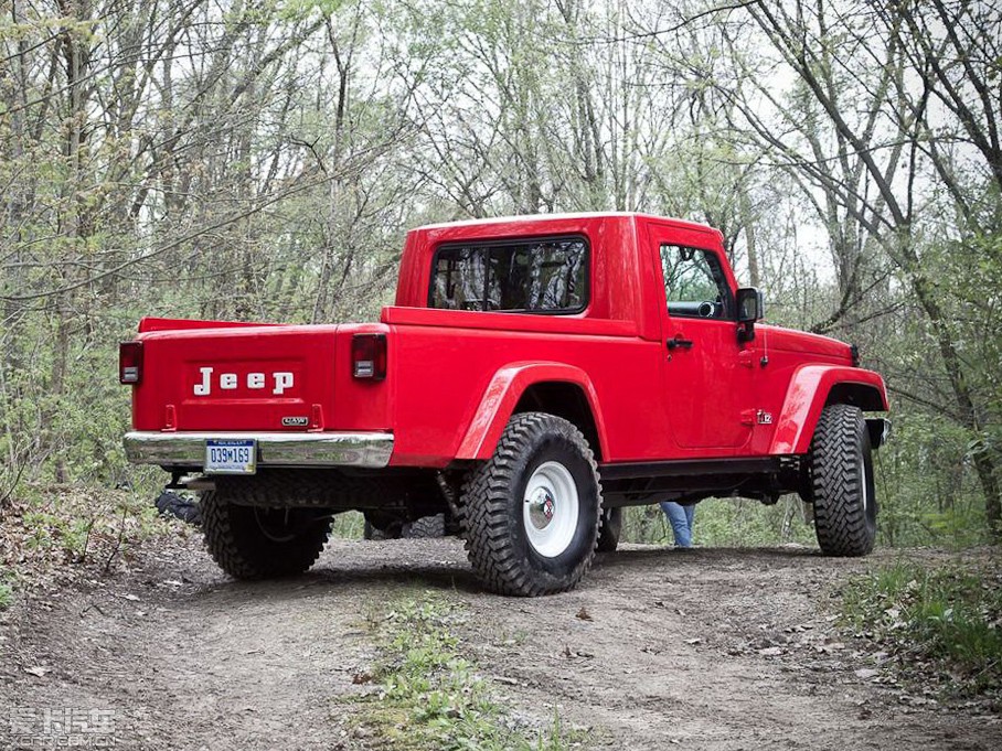 2012Jeep J12 