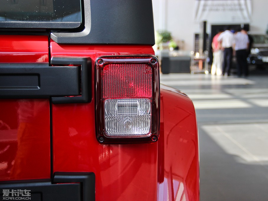 2014R 3.0L T(mn) Sahara