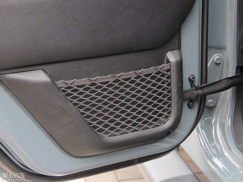 2014R 2.8TD T Sahara