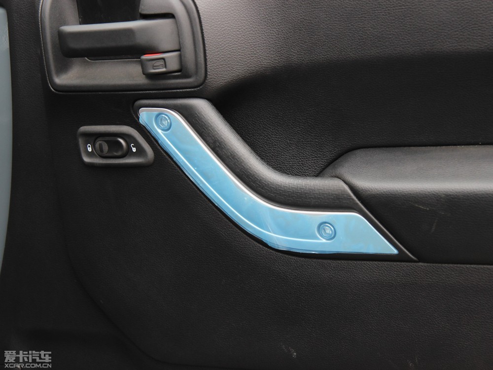 2014R 2.8TD T Sahara