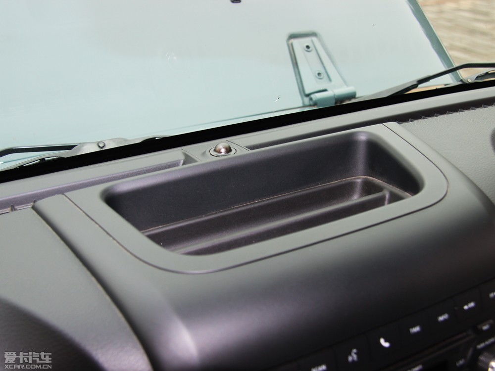 2014R 2.8TD T Sahara