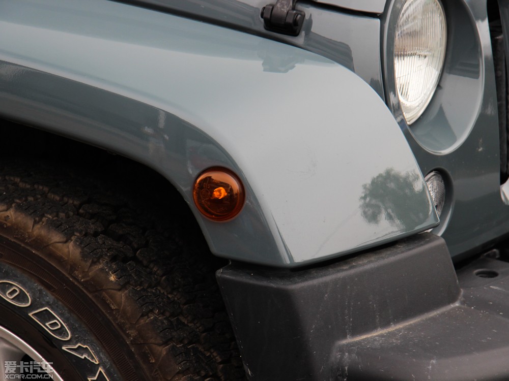 2014R 2.8TD T Sahara