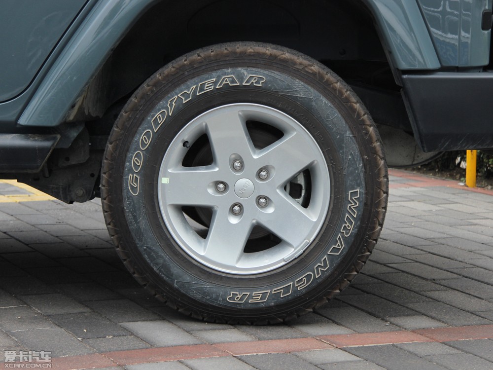 2014R 2.8TD T Sahara