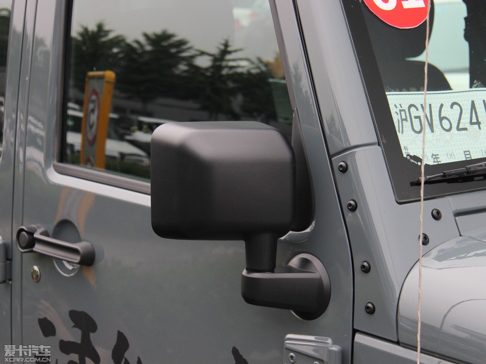 2014R 2.8TD T Sahara