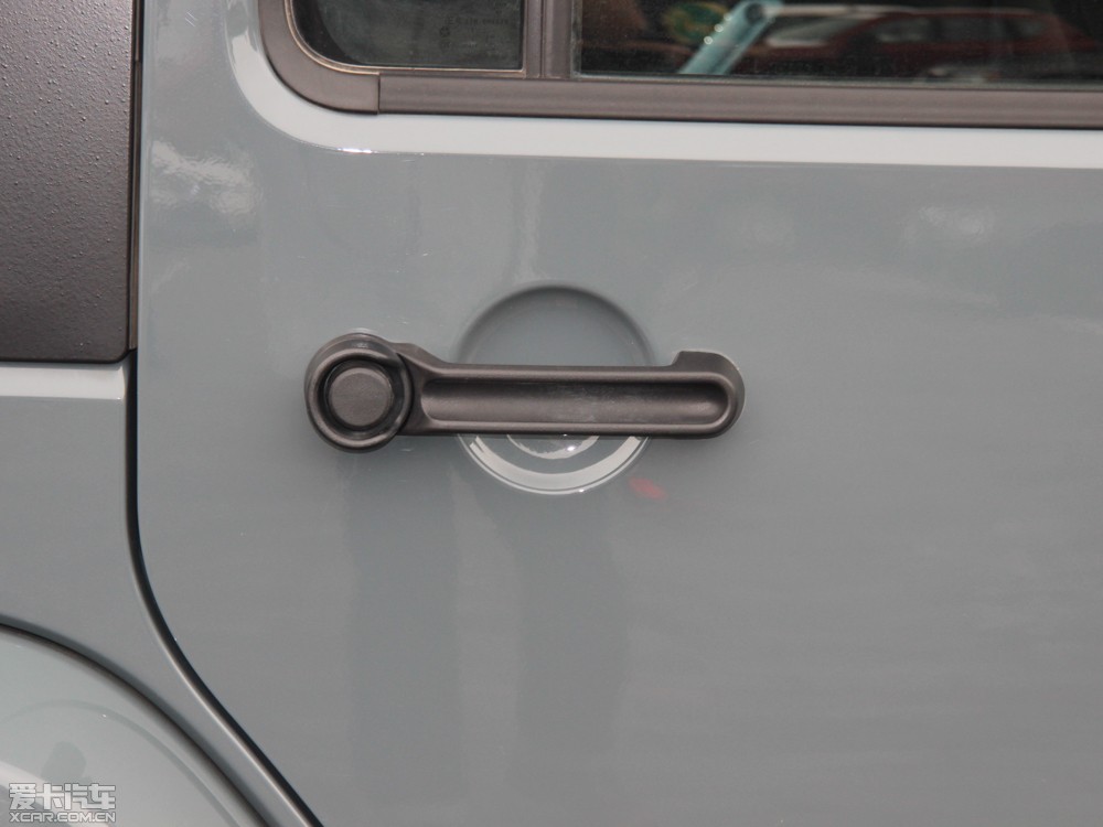 2014R 2.8TD T Sahara