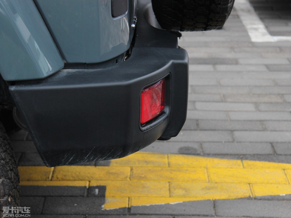 2014R 2.8TD T Sahara