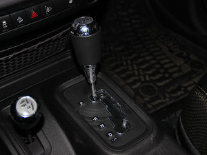 2014款3.6L 龙腾典藏版 换挡杆