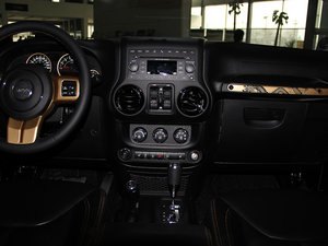 2014款3.6L 龙腾典藏版 中控区