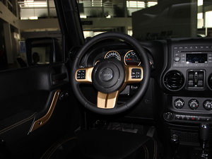 2014款3.6L 龙腾典藏版 中控区