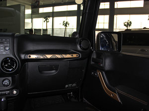 2014款3.6L 龙腾典藏版 中控区