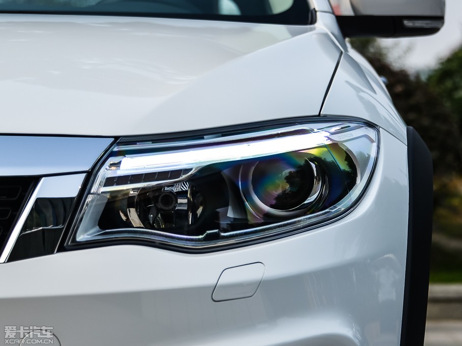 2015���^��3����SUV 1.6T �քӐ�����