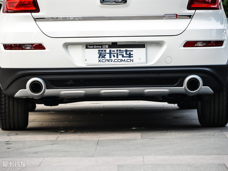 2015���^��3����SUV 1.6T �քӐ�����