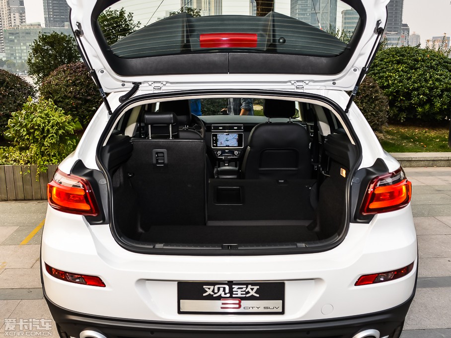 2015���^��3����SUV 1.6T �քӐ�����