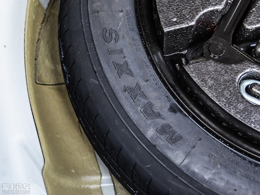 2015���^��3����SUV 1.6T �քӐ�����