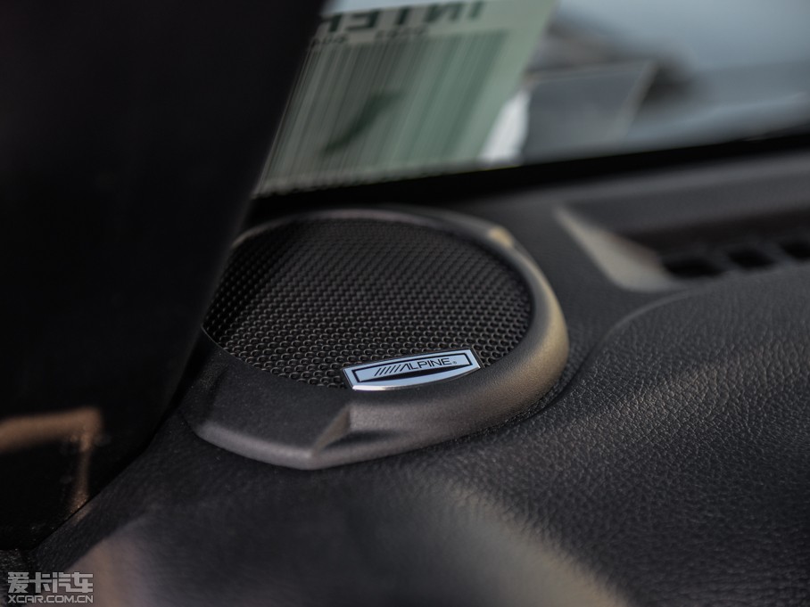 2015�����R�� 3.0L ���T�� Sahara