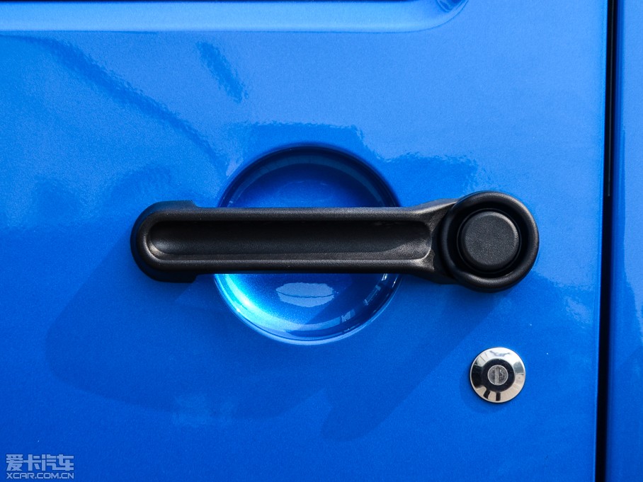 2015R 2.8TD T Sahara