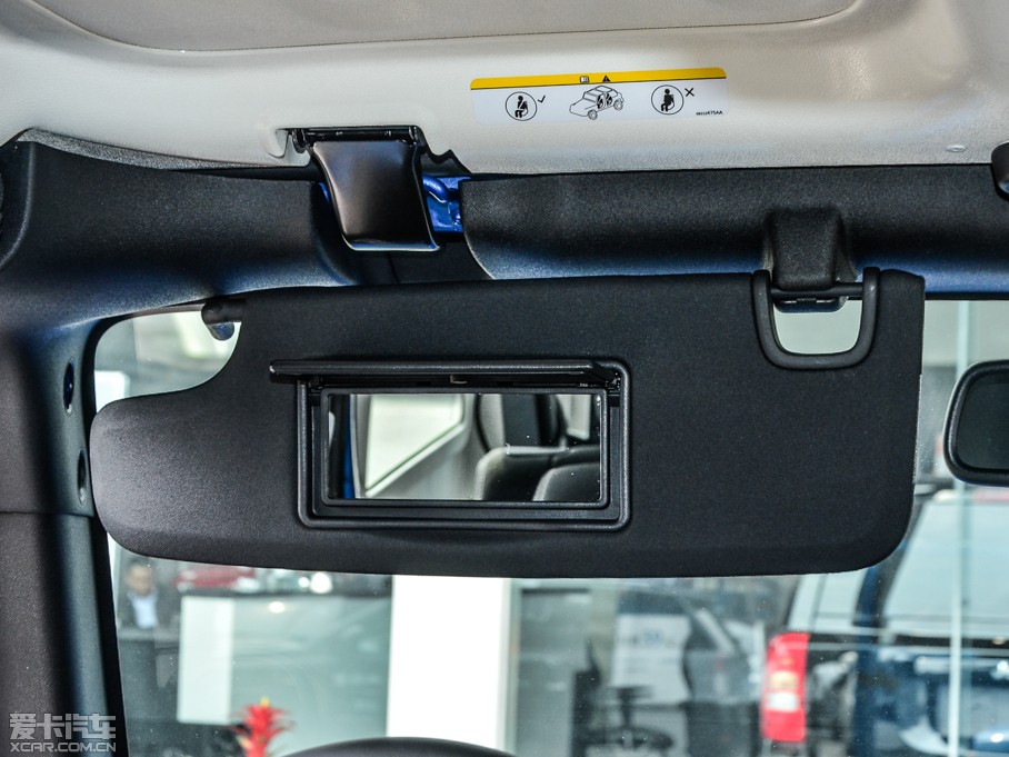 2015R 2.8TD T Sahara