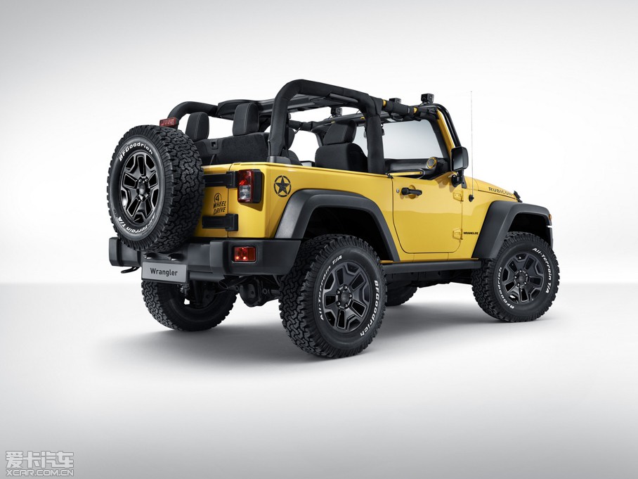 2015�����R�� Rubicon Rocks Star�؄e��