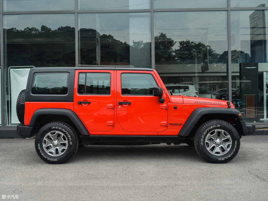 2015R 3.6L T Rubicon