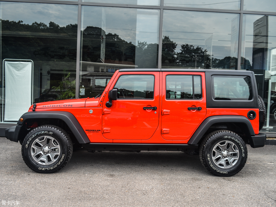 2015R 3.6L T Rubicon