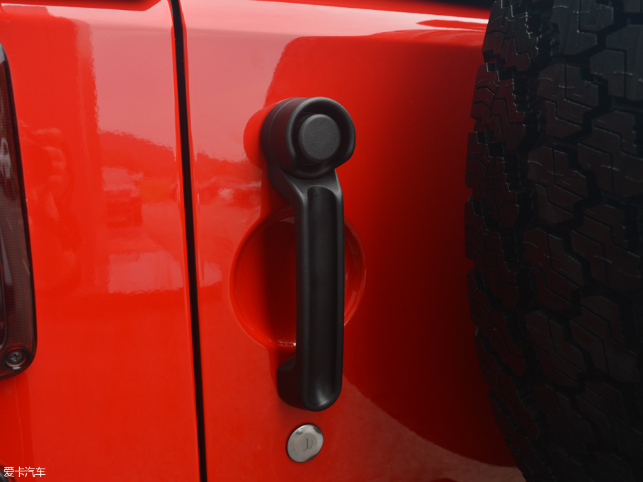 2015R 3.6L T Rubicon