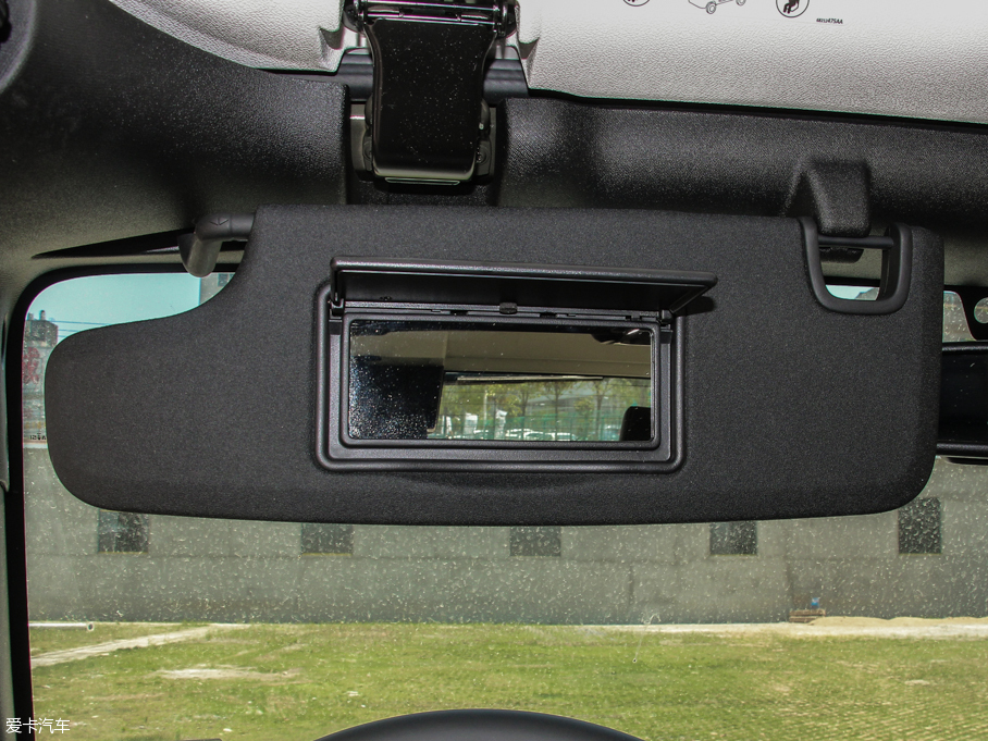 2015R 3.6L T Rubicon