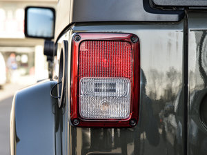 20153.0L T(mn) Sahara (x)(ji)^