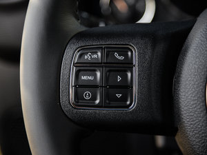 20153.0L T Sahara п؅^