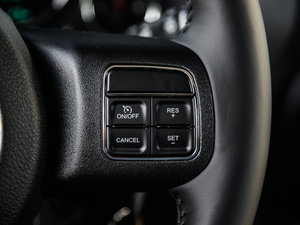 20153.0L T Sahara п؅^