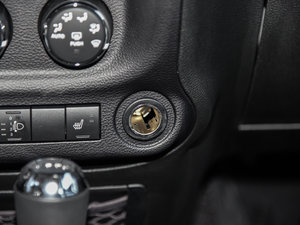 20153.0L T Sahara п؅^(q)