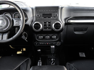 20153.0L T Sahara п؅^(q)