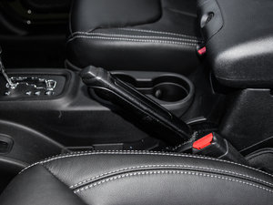 20153.0L T Sahara п؅^(q)