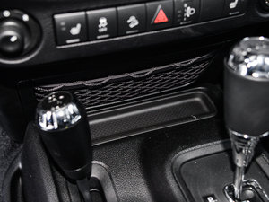 20153.0L T Sahara п؅^(q)