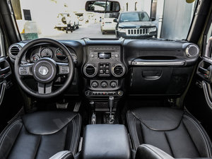 20153.0L T Sahara п؅^(q)