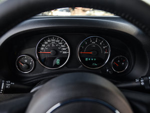 20153.0L T Sahara п؅^(q)