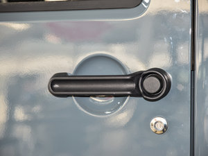 20153.0L T Sahara {T