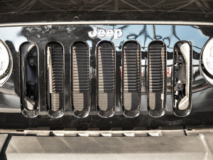 20153.0L T Sahara оW