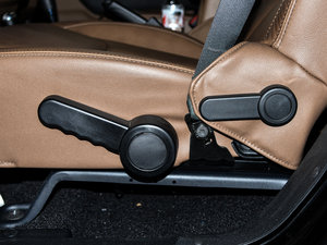 20153.0L T Sahara {{