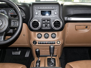 20153.0L T Sahara п_