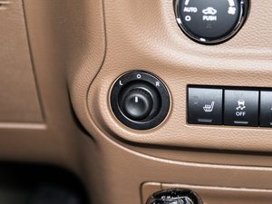 20153.0L T Sahara п؅^