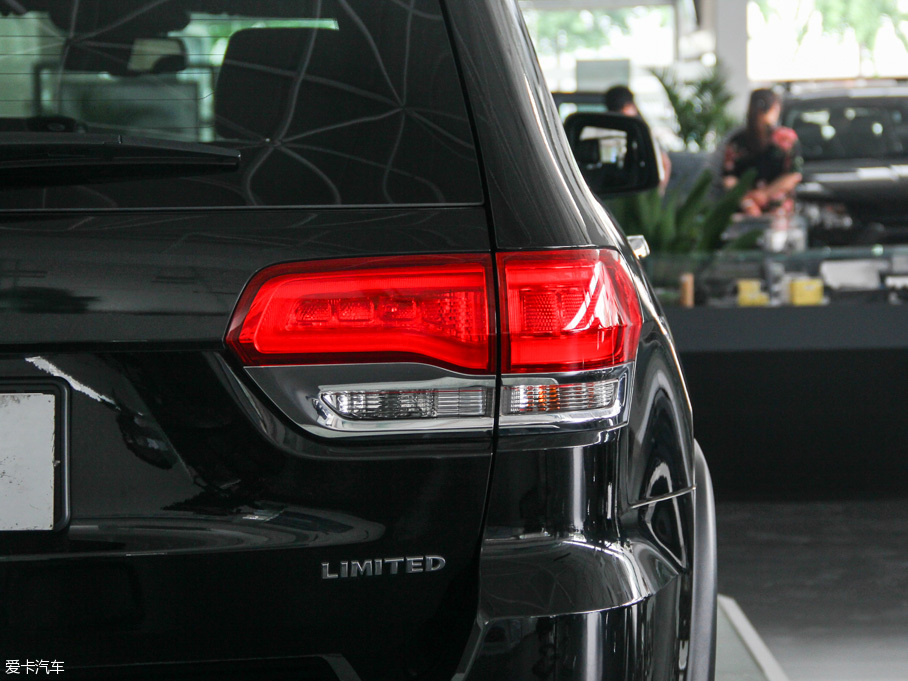 2015������Z��(�M��) 3.0L ���팧����