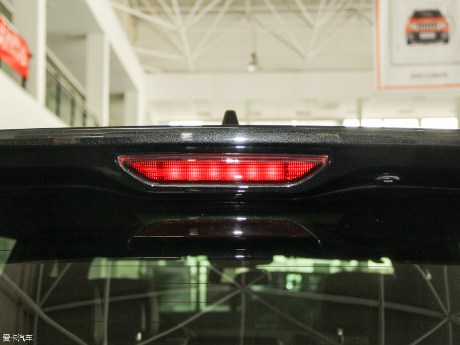 2015������Z��(�M(j��n)��) 3.0L ���팧(d��o)����